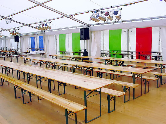 Beispiel Festbänke
