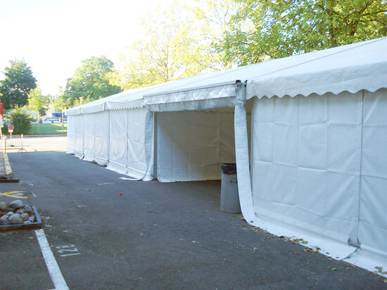 Beispiel Festhalle- und Partyzelt