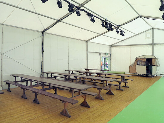 Beispiel Festbänke